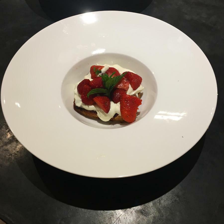 La Datcha Delicatessen Tulette 外观 照片